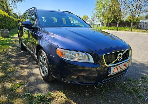 Volvo V70 cena 33900 przebieg: 236000, rok produkcji 2013 z Pińczów małe 704